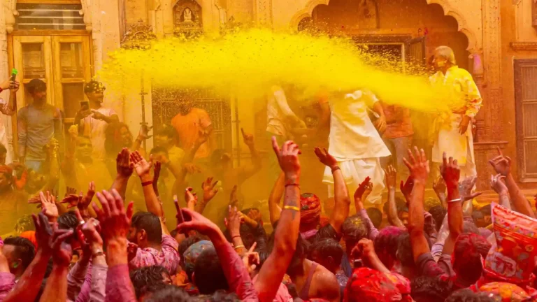 celebrazione festival holi a pushkar a marzo con india magica tours