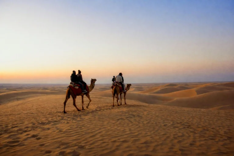camelli safari nel deserto di jaisalmer con tramonto nel viaggio in india ad agosto con india magica tours