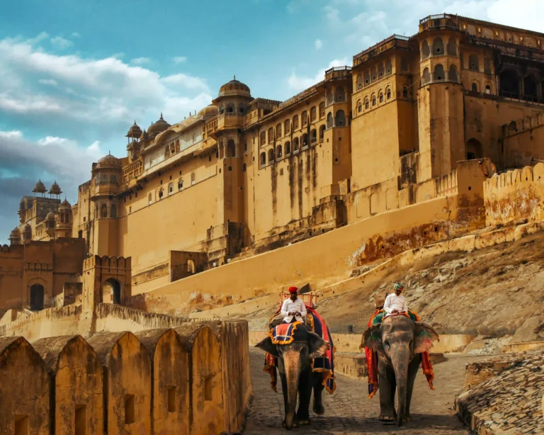 Amber Fort all'alba con guida turistica in italiano a Jaipur con India Magica Tours