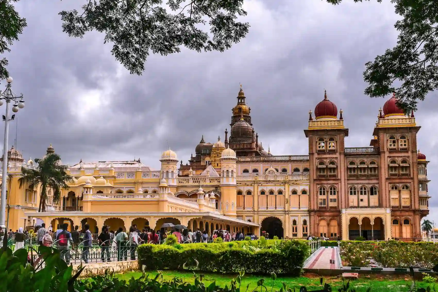 palazzo mysore nel viaggio organizzato karnataka goa con india magica tours