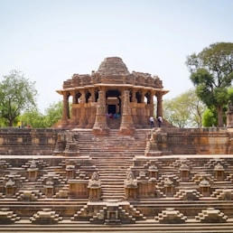 tempio modhera nel viaggio organizzato gujarat con india magica tours